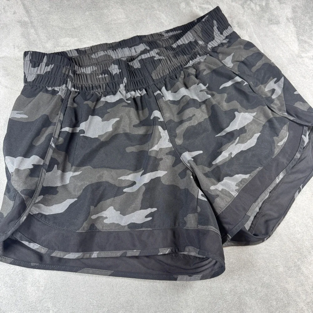 Athleta Mesh Racer Run Short 4